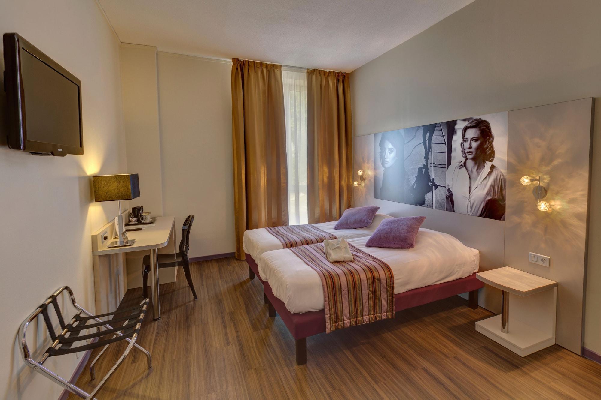 Hotel Arles Plaza Zewnętrze zdjęcie